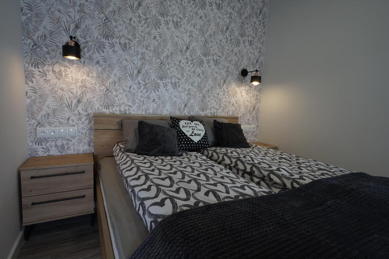 Apartament Przy Plantach Nowy Sacz Bagian luar foto